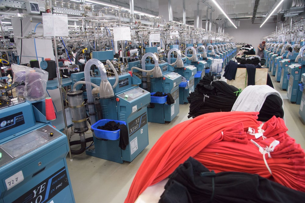 Duna - Фабрика панчішно-шкарпеткових виробів.