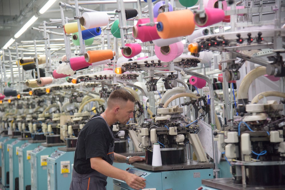 Duna - Фабрика панчішно-шкарпеткових виробів.