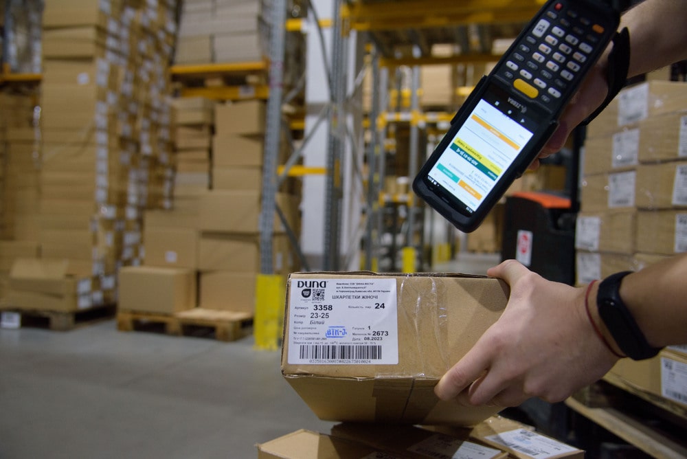 Duna - Фабрика панчішно-шкарпеткових виробів.